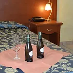 Alberghiero Eolie Апарт-отель Липари