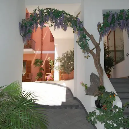 Alberghiero Eolie Aparthotel 4*