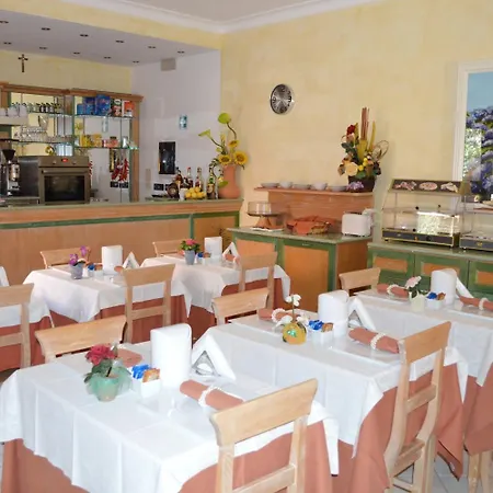 Aparthotel Alberghiero Eolie 4*