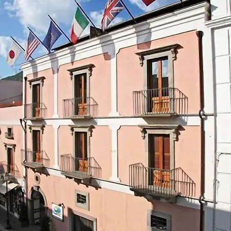 Апарт-отель Alberghiero Eolie Липари
