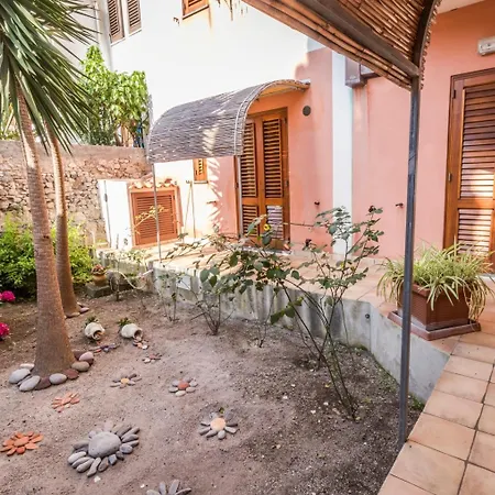 Alberghiero Eolie 아파트호텔