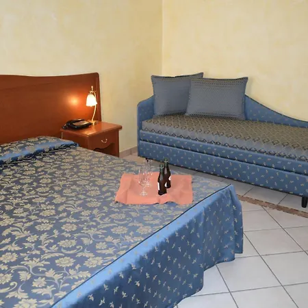 Апарт-отель Alberghiero Eolie Липари