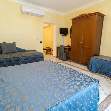 Alberghiero Eolie Apartahotel 4*