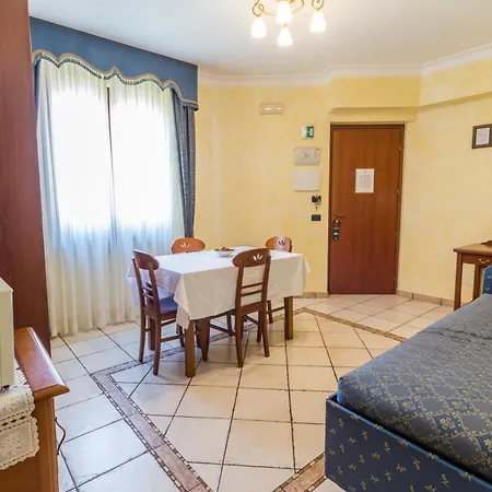 Alberghiero Eolie Aparthotel 4*