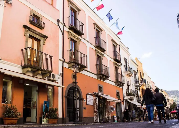 Alberghiero Eolie 4*