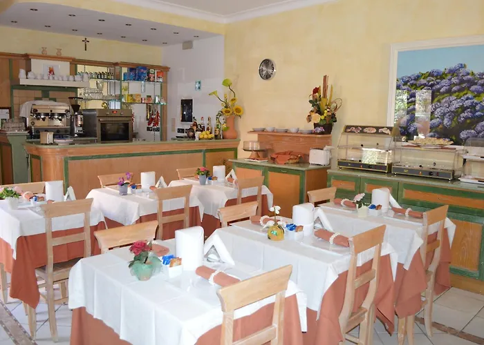 Aparthotel Alberghiero Eolie 4*